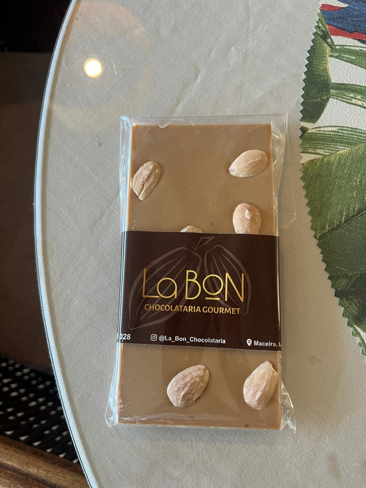 Silky Almond Bliss – Barra de Chocolate ao Leite