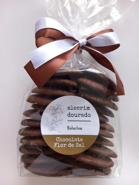 Biscoitos artesanais de chocolate e sal marinho